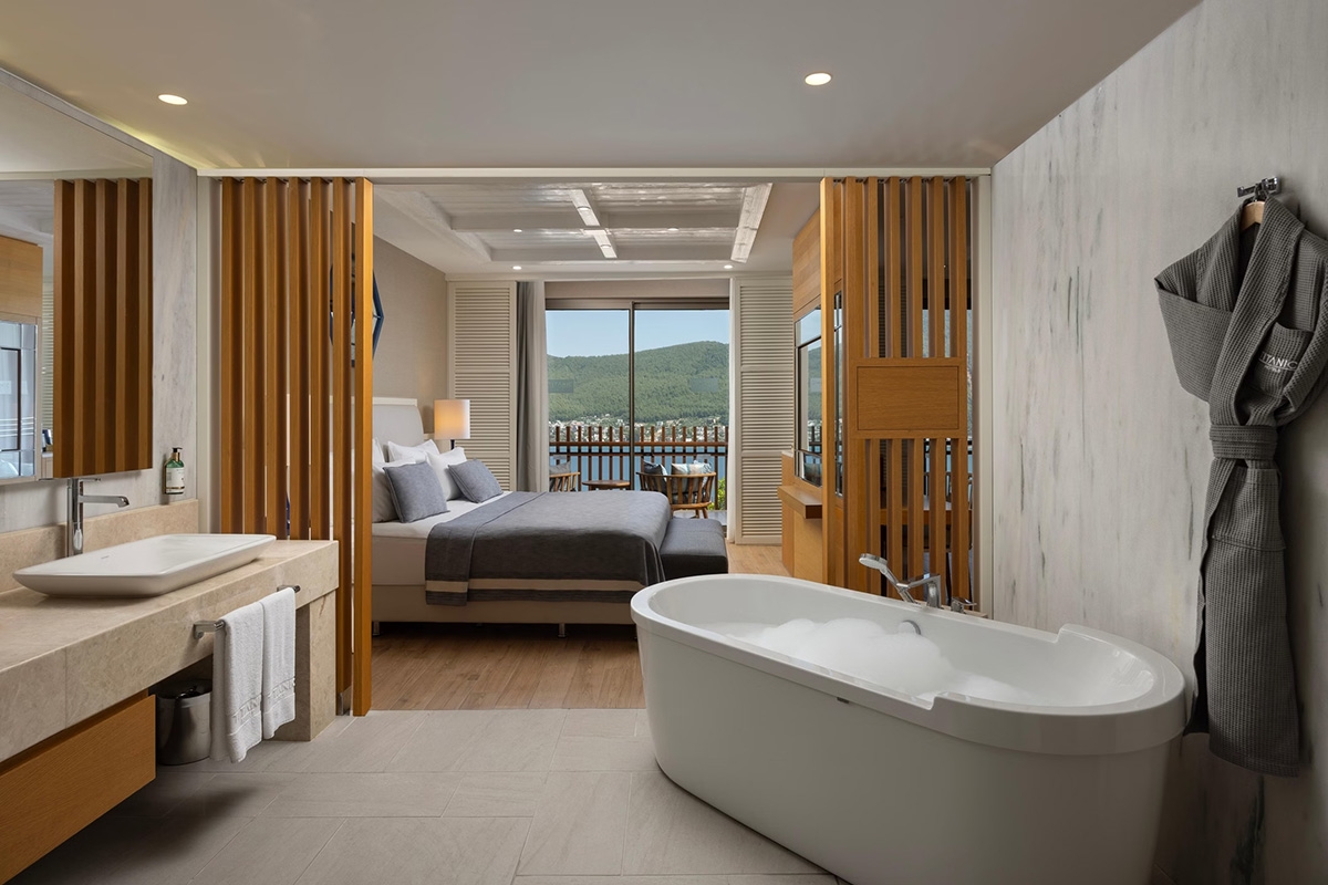 Titanic Luxury Collection Bodrum Deluxe Room