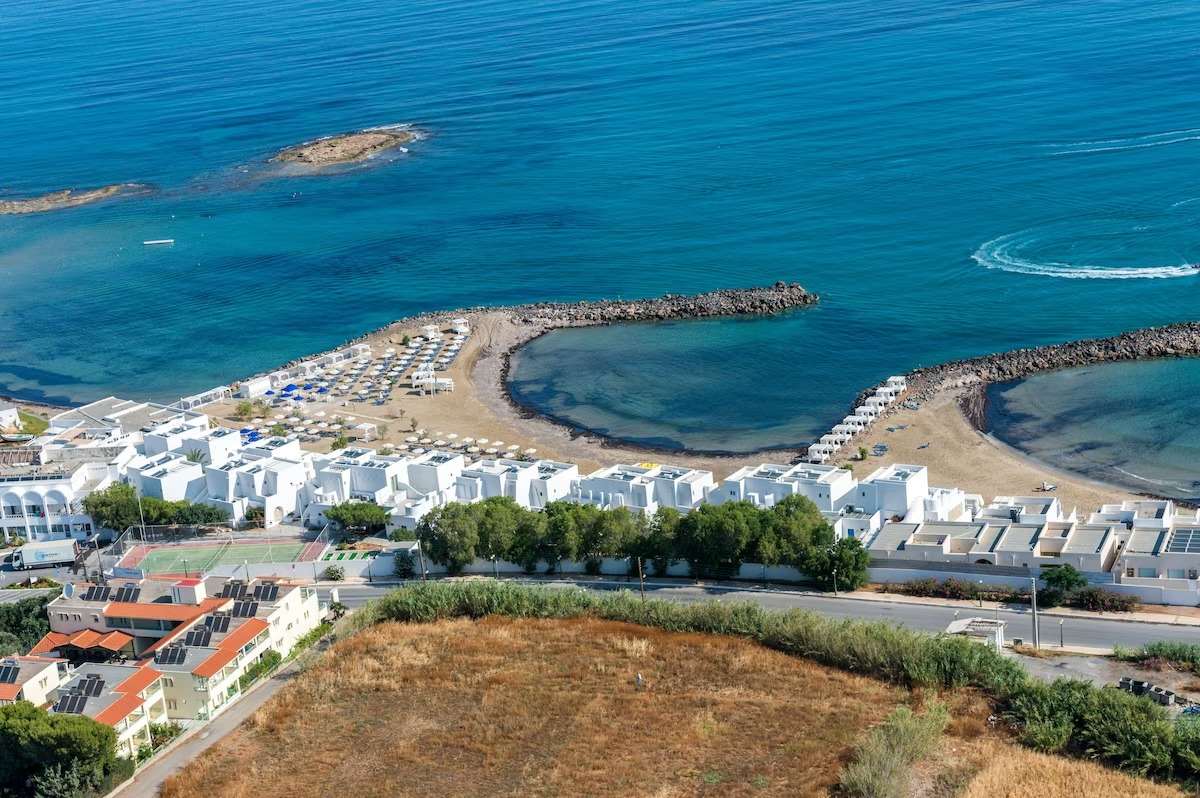 Knossos Beach