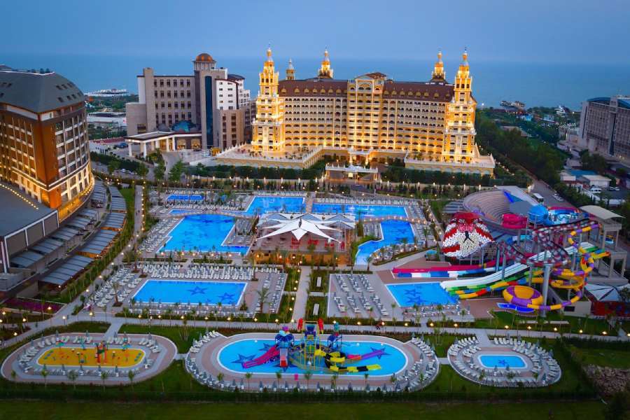 Royal Seginus Hotel