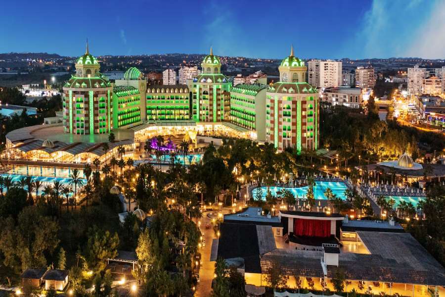 Delphin Be Grand Resort