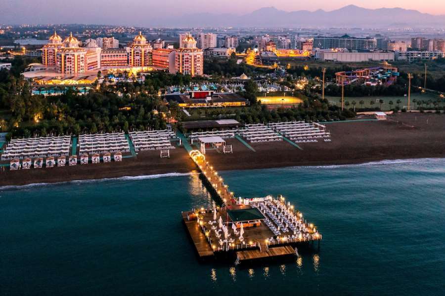 Delphin Be Grand Resort